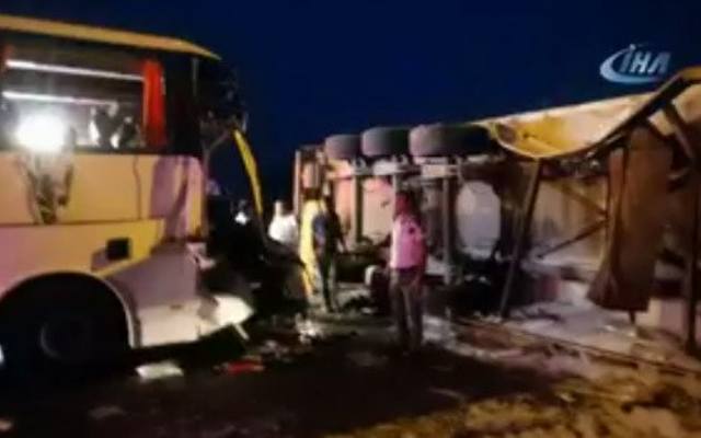 Turcja: Wypadek autokaru w mieście Alanya. Zginął pomocnik kierowcy autobusu, polscy turyści ranni