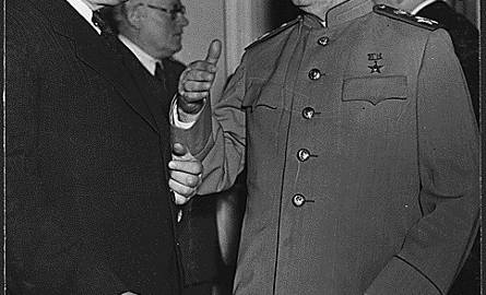 Józef Stalin i Wiaczesław Mołotow, Jałta, luty 1945 rok