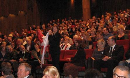 Ricie Gombrowicz już na stałe przyznano honorowe miejsce na radomskiej widowni i wręczono jej flagę festiwalu