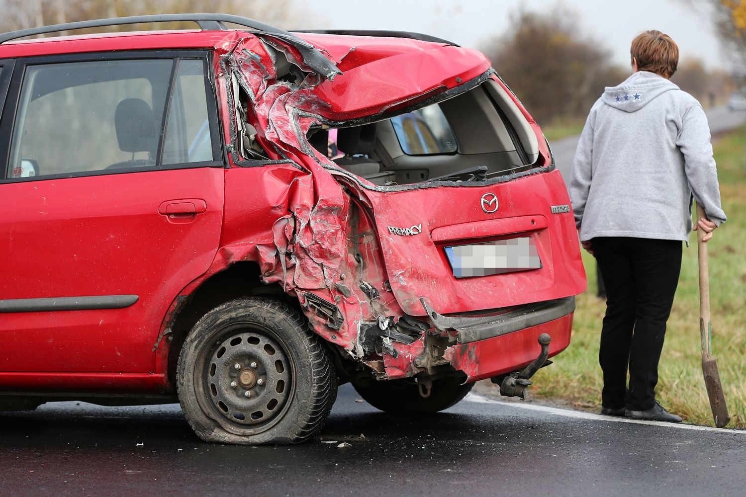 Wypadek W Turbii Ciężarówka Wjechała W Mazdę Trzy Osoby