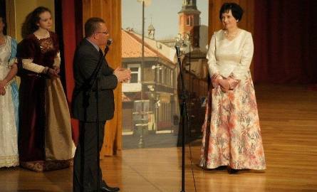Życzenia przekazał Jubilatce Sebastian Równy, dyrektor Wydziału Kultury UM w Radomiu.