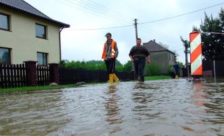 Gwałtownie rośnie poziom wody w rzekach Opolszczyzny. Czy grozi nam powódź?