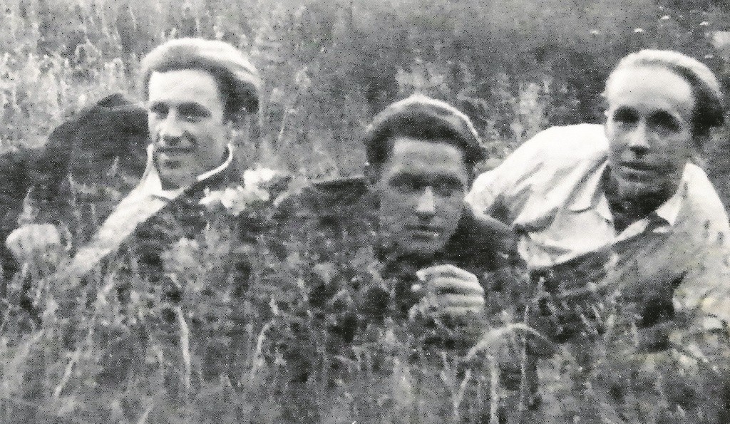 Od lewej: Sergiusz Jackowski, kolega Hryhorowicz i Bolesław Jackowski. Sielankowo. I te fryzury!
