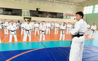 Sensei z Bilczy i karateka z gminy Chęciny trenowali z japońskim mistrzem 
