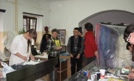 Hsin- fu Hung bardzo interesował się pracownią rzeźbiarską