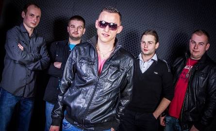 Zespół „Spatium” powstał w maju 2008 roku. Od tamtego momentu zagrał kilkadziesiąt koncertów na terenie województwa świętokrzyskiego, z którego się wywodzi.