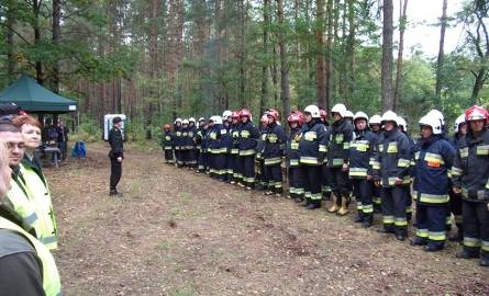 W ćwiczeniach uczestniczyło ogółem 14 zastępów pożarniczych i 75 strażaków
