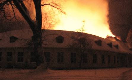 Pożar w Bornem Sulinowie. Dom Oficera w zgliszczach (zobacz zdjęcia)
