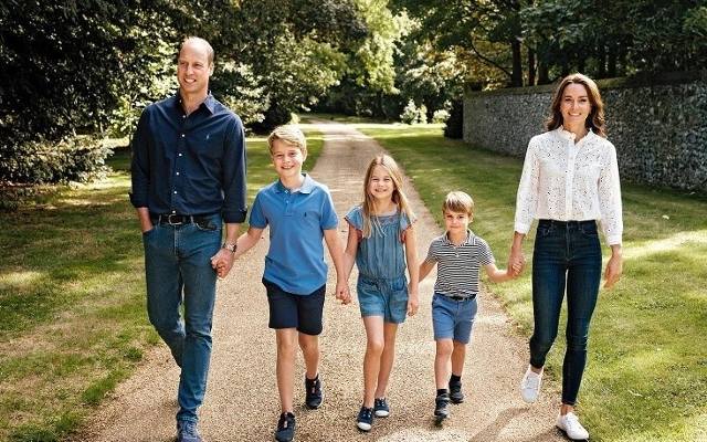 Oto jak mieszkają książę William i księżna Kate z dziećmi. Tak wyglądają wnętrza ich posiadłości [ZDJĘCIA] 29.04.2024