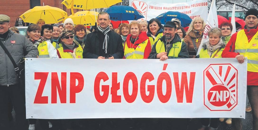 Głogowski oddział Związku Nauczycielstwa Polskiego zapowiada walkę o pracowników gimnazjów. Ale nie mogą przy tym liczyć na zjednoczenie całego środowiska