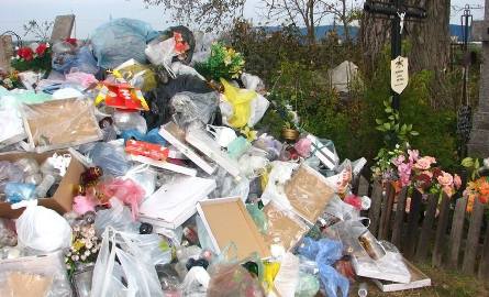 Na cmentarzu parafialnym będzie rozwiązany problem ze śmieciami