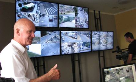 Centrum monitoringu miejskiego wczoraj uroczyście otworzył Robert Malinowski, prezydent Grudziądza