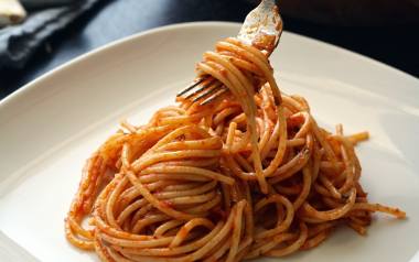 Spaghetti z sosem napoli.