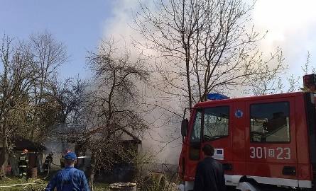 Pali się budynek na ulicy Mickiewicza! Strażacy już jadą na miejsce