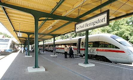 ICE Seebad Heringsdorf na stacji w Heringsdorfie.