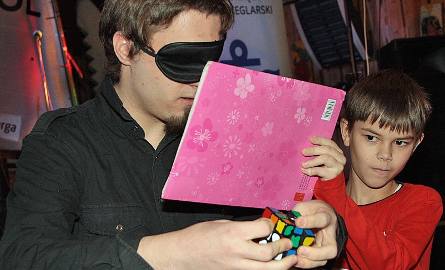 Wiele emocji dał także show Marcina "Maskow" Kowalczyka mistrza układania kostki "Rubika" znanego z "Mam