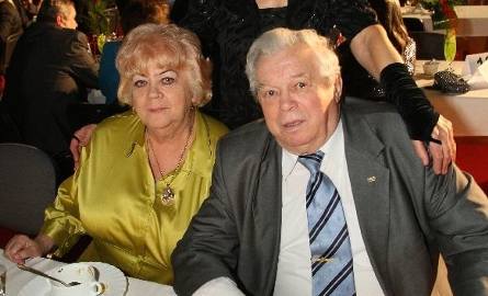 Leszek Drogosz na gali w Targach Kielce był razem z żoną Ireną. Bawił się w towarzystwie Mirosławy Sarny.