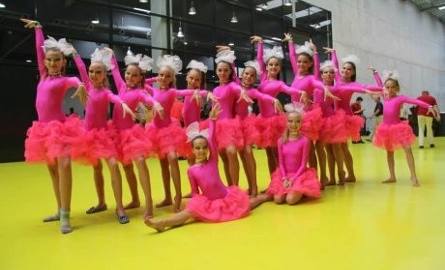 Trzecie miejsce i brązowy medal w kategorii dzieci i juniorzy dobyła formacja juniorów latin show ze Świętokrzyskiego Klubu Jump z choreografią pod tytułem