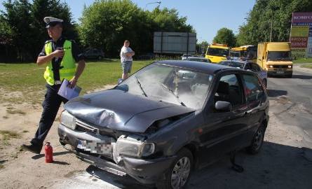 Wypadek w Kielcach. Zderzyły się trzy auta  