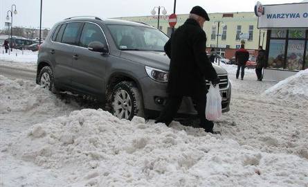 Mistrz parkowania w centrum Ostrołęki! (zdjęcia) 