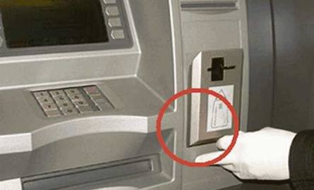 Jak ustrzec się bankomatowych oszustów?