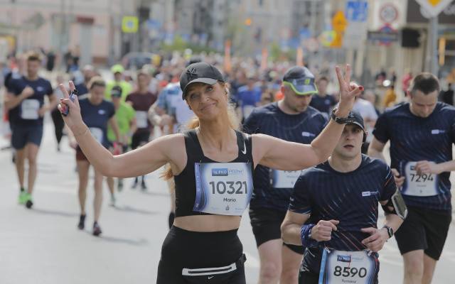 Radośni i zmęczeni. Oto wyjątkowe zdjęcia biegaczy z 16. PKO Poznań Półmaratonu. Biegłeś? Znajdź się w galerii!