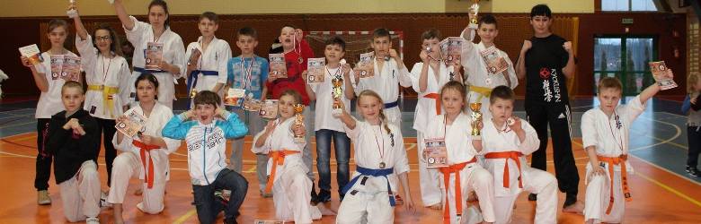 Koneccy karatecy na dwóch turniejach zdobyli 27 medali