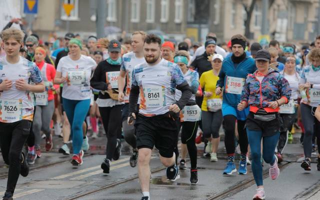 Organizatorzy 16. PKO Poznań Półmaratonu ogłosili strefy startowe. Ulicami stolicy Wielkopolski pobiegnie 14 kwietnia prawie 10 tys. osób