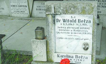 Witold Bełza spoczął na cmentarzu nowofarnym
