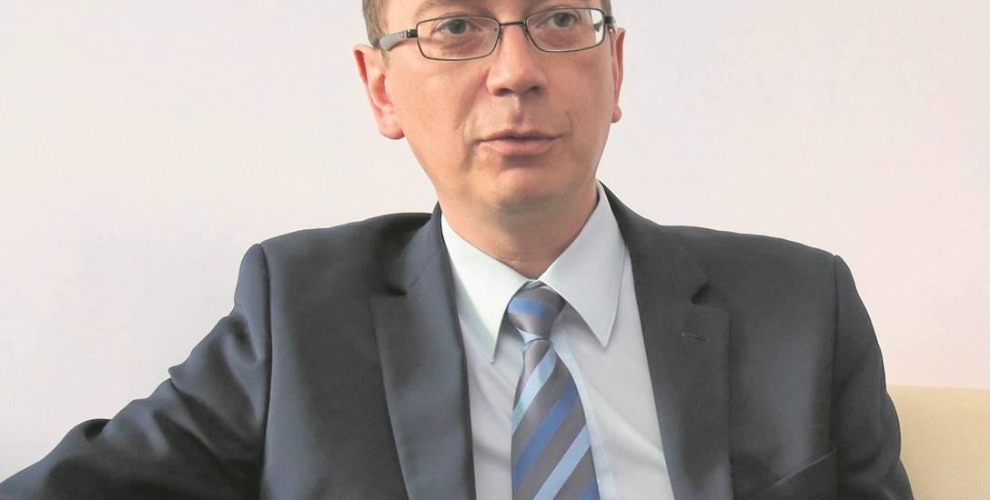 Dr Łukasz Tyszler, dyrektor Samodzielnego Publicznego Specjalistycznego Zakładu Opieki Zdrowotnej w Zdrojach, radny (PO), w ostatnich wyborach kandydat
