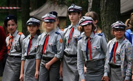 Kieleccy harcerze pozdrawiają z obozu w Jurze Krakowsko - Częstochowskiej. Zobacz zdjęcia 