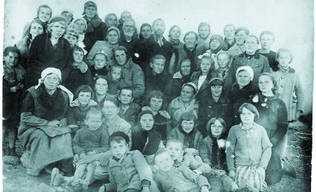 Kazachstan, 1940, jesień. - W ciągu kilku miesięcy zrobiono z nas nędzarzy - mówi Barbara Szymankiewicz