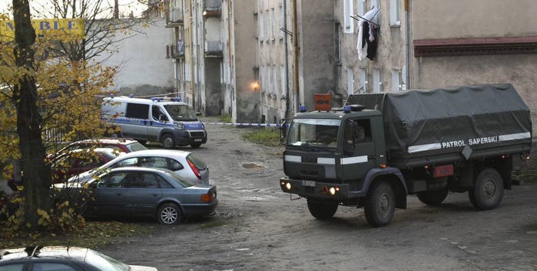 Przed tygodniem ewakuowano 80 osób z kamienicy przy ul. Chopina w Słupsku, po tym jak zawiadomiono policję, że w piwnicy znajduje się zardzewiały pocisk