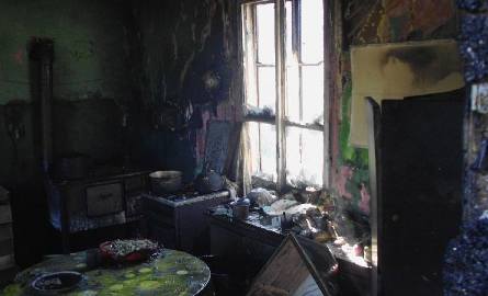 Wnętrze spalonego domu