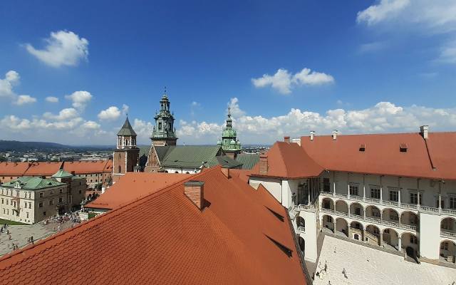 Nowy taras widokowy na Wawelu. Krakowa z Małej Baszty zwiedzający jeszcze nigdy nie oglądali!