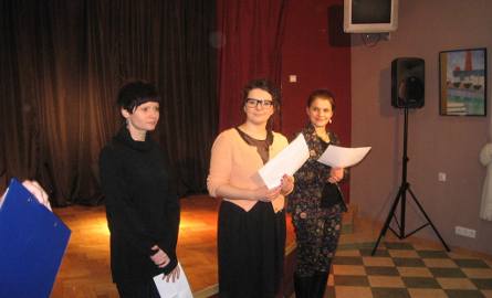 Jury przedstawia werdykt: od lewej- Monika Żurek, Paulina Dziuba i Magdalena Witczak