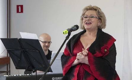 Wystąpiła światowej sławy artystka Roma Owsińska, której akompaniował Paweł Korepta.