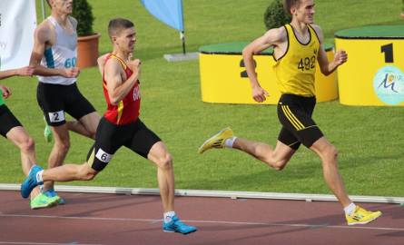 Jej klubowy kolega Szymon Dobaj wywalczył brązowy medal w biegu na 800 metrów.