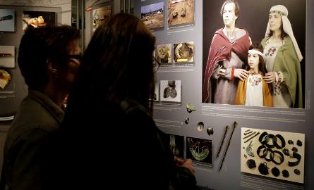 Muzeum Historyczne Miasta Tarnobrzega zaprosiło mieszkańców na zwiedzanie ciekawej ekspozycji "Archeologiczna Autostrada".