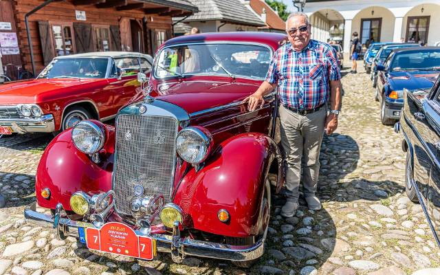 Co za fury! Zlot zabytkowych pojazdów w Miasteczku Galicyjskim w Nowym Sączu. Blisko 80 perełek motoryzacji 