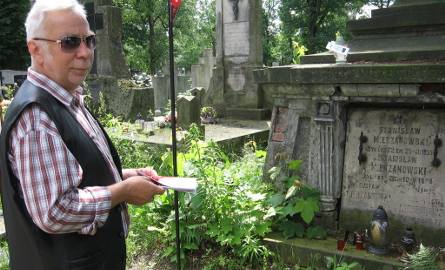 Pierwszy na ścieżce grób powstańczy to grób Gustawa Mierzanowskiego