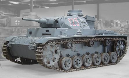 Odrestaurowany czołg PzKpfw III Ausf. H w muzeum w Saumur [1]