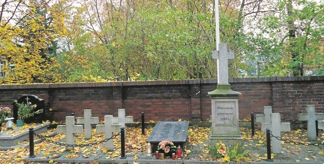 „Kwatera żołnierzy francuskich”, którzy zmarli w niewoli pruskiej w Bydgoszczy, znajduje się na cmentarzu Starofarnym przy ul. Grunwaldzkiej. Spoczywa