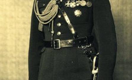 Andrzej Marian Marecki (ur. 2 września 1898 w Grybowie, zginął w nocy 4 lipca 1943 w Gibraltarze) – pułkownik dyplomowany artylerii Wojska Polskiego