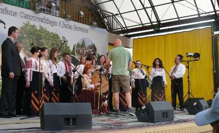 Koncert chóru z Ukrainy na Festiwalu Ludowym imienia Stefana Ostrowskiego i Jana Jawora w Sędziszowie.