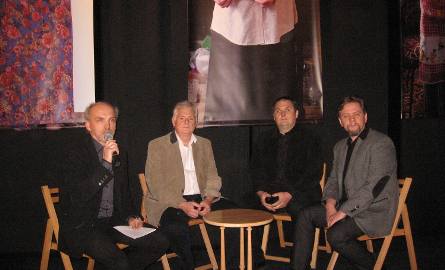 O wyprawie radomian na Ukrainę rozmawiają: od lewej: Wojciech Sałek, Zdzisław Słomski, Tomasz Grzyb i Sebastian Klochowicz.