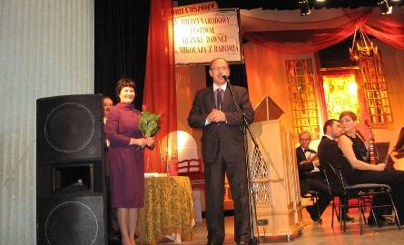 Wiceprezydent Ryszard Fałek dziękował orkiestrze, solistom i organizatorom festiwalu począwszy od Ewy Gęgi - Osowskiej