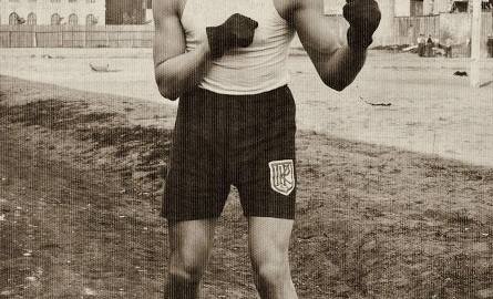 Konarzewski był czołowym polskim bokserem wagi ciężkiej lat dwudziestych XX wieku.