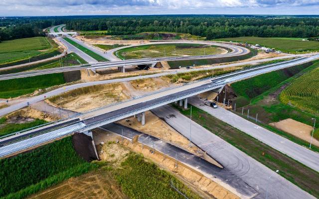 To ważna trasa dla Małopolski. Za rok kierowcy pojadą nowym odcinkiem drogi S1 od Oświęcimia do Bielska. Tak wygląda dziś. Zobacz zdjęcia