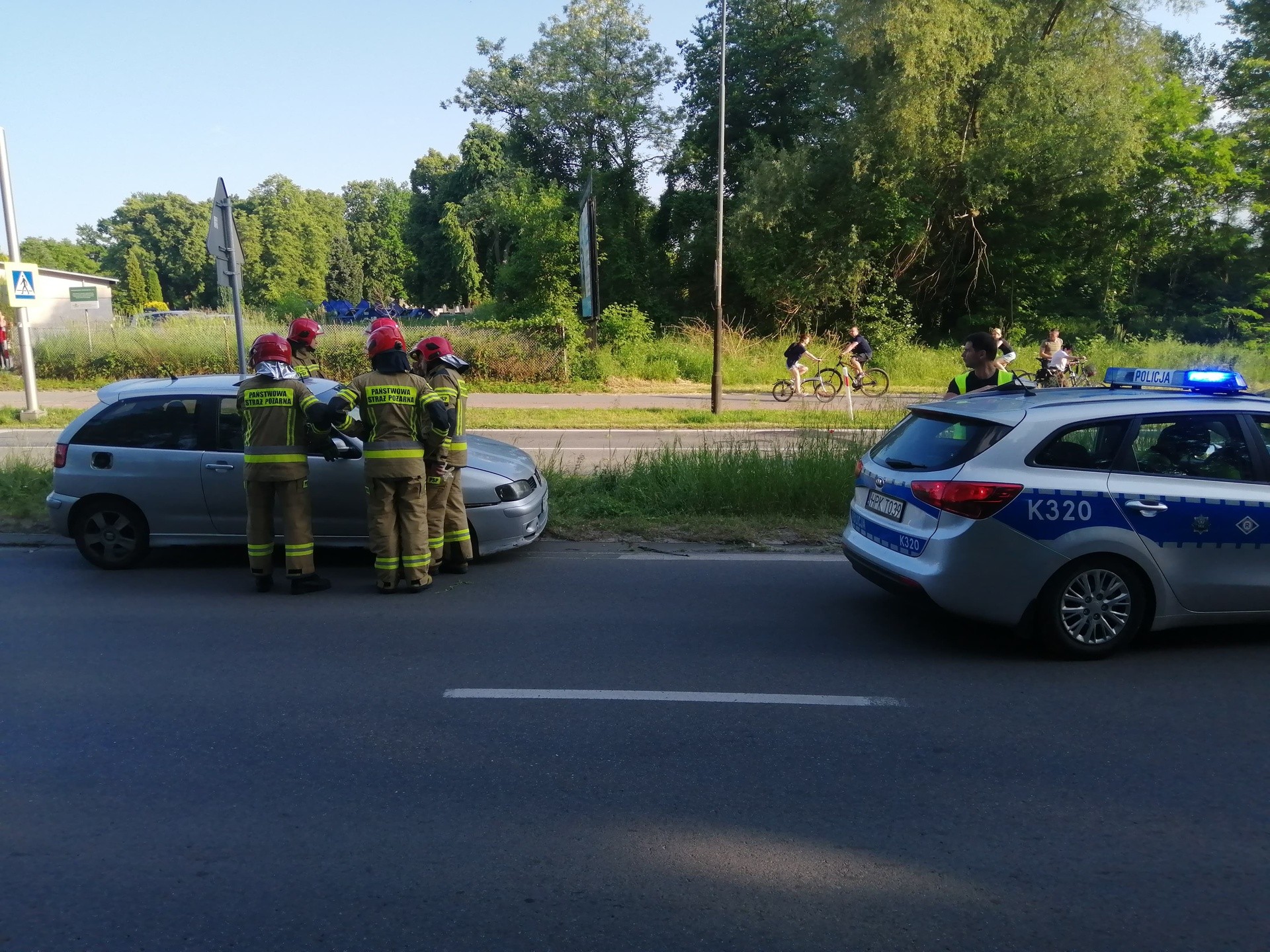 Wypadek na Wisłostradzie w Tarnobrzegu. Cztery osoby